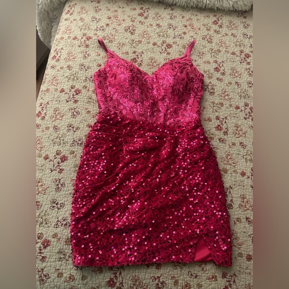 Pink Sequin Formal Mini Dress. New with tags. Barbie pink. Size 4 - Picture 5 of 14